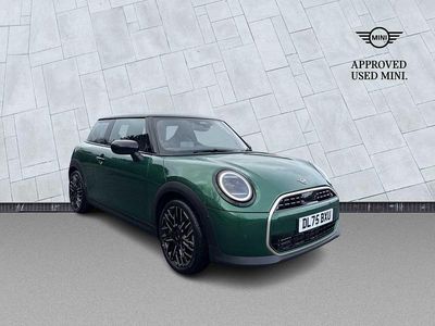 Ny Mini Cooper Exclusive 2026 Grön Halvkombi