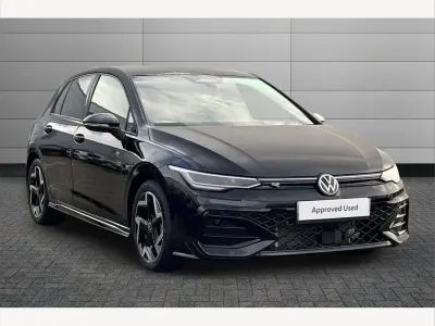 Used VW Golf VIII R-line 150 HP (110 kW) 2025 Black Hatchback
