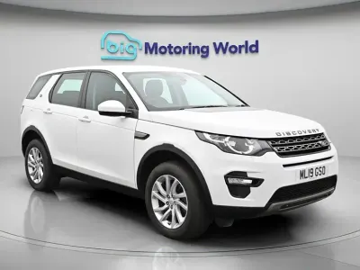 Begagnad Land Rover Discovery Sport SE 180 HK (132 kW) 2019 Vit SUV