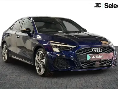 Usado Audi A3 Comfort 147 HP (108 kW) 2022 Azul Sedan