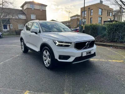 Used Volvo XC40 Momentum 190 HP (139 kW) 2018 White SUV