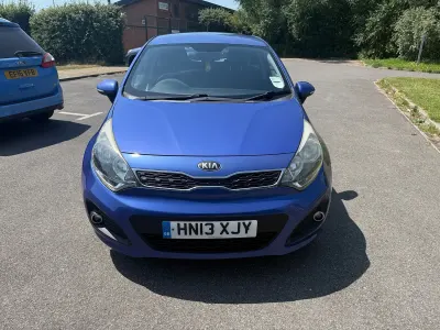 Used Kia Rio 84 HP (61 kW) 2013 Blue Hatchback
