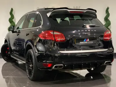 Używany Porsche Cayenne Platinum Edition 2014 Czarny SUV