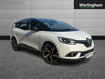 Usado Renault Grand Scénic IV Signature 160 HP (117 kW) 2017 Branco Monovolume
