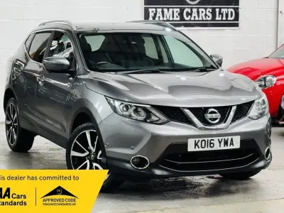 Used Nissan Qashqai Tekna 130 HP (95 kW) 2016 Grey SUV