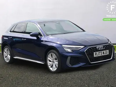 Begagnad Audi A3 Sportback e-tron S-Line 2023 Blå Halvkombi