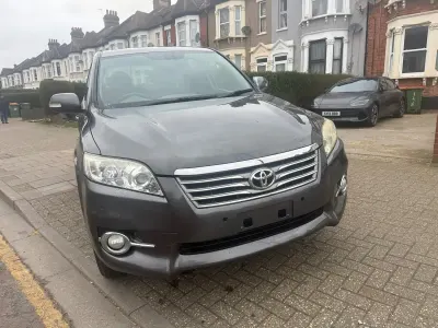 Begagnad Toyota RAV4 150 HK (110 kW) 2012 Grå SUV