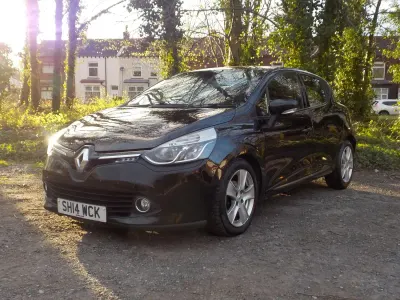 Used Renault Clio IV Dynamique 90 HP (66 kW) 2014 Black Hatchback