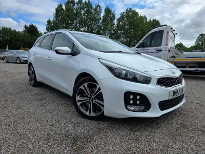 Begagnad Kia Ceed GT-Line 136 HK (100 kW) 2017 Vit Halvkombi