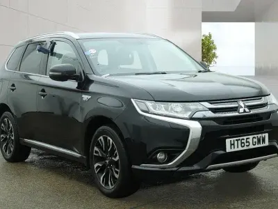 Used Mitsubishi Outlander P-HEV 200 HP (147 kW) 2016 Black Estate