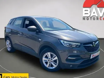 Usado Vauxhall Grandland X S 130 CV (95 kW) 2019 Gris SUV