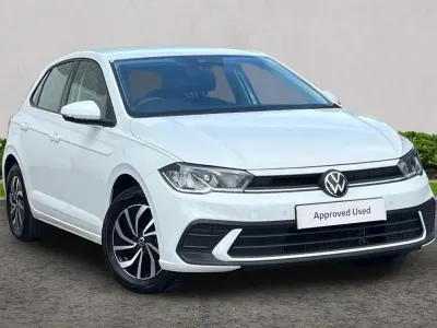 Used VW Polo Life 95 HP (69 kW) 2024 White Hatchback