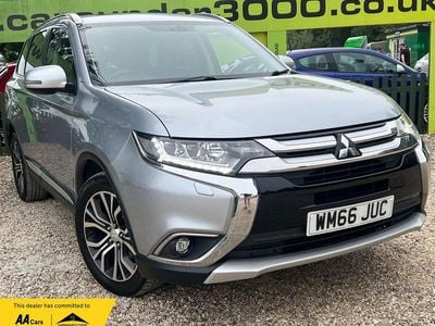 Silver Used 2016 Mitsubishi Outlander SUV | £8,450 (A bit pricey)