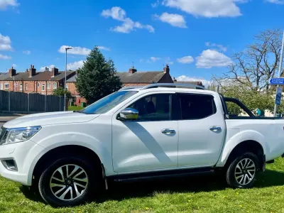 Begagnad Nissan Navara Tekna 190 HK (139 kW) 2017 Vit Pickup