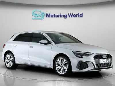 Begagnad Audi A3 Sportback e-tron S-Line 204 HK (150 kW) 2023 Vit Halvkombi