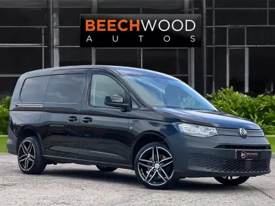 Usado VW Caddy 102 HP (75 kW) 2021 Preto Monovolume