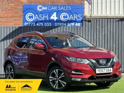 Used Nissan Qashqai N-Connecta 2017 Red SUV