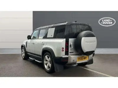Usado Land Rover Defender First Edition 237 CV (174 kW) 2020 Plateado SUV