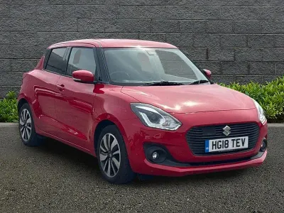 Używany Suzuki Swift SZ5 111 KM (81 kW) 2018 Czerwony Hatchback