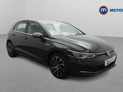 Used VW Golf VIII Style 131 HP (96 kW) 2024 Hatchback