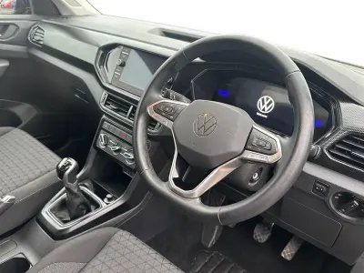 Begagnad VW T-Cross SE 95 HK (69 kW) 2022 Svart SUV