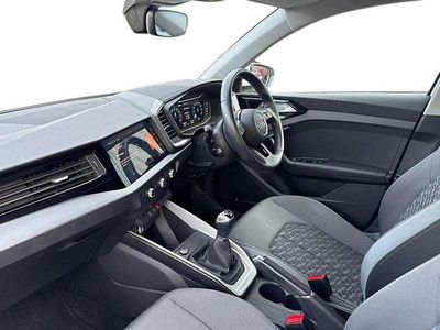 Used Audi A1 Sport 94 HP (69 kW) 2022 White SUV