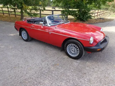 Used MG B 95 HP (69 kW) 1975 Red