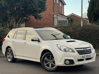 Used Subaru Outback 2014 White Estate