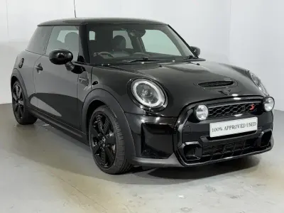 Used Mini Cooper S Exclusive 176 HP (129 kW) 2021 Black Hatchback