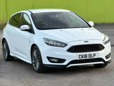 Used Ford Focus ST-Line 2018 White Hatchback