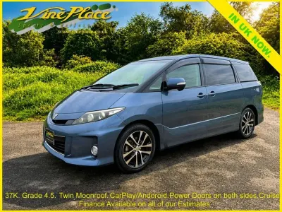 Used Toyota Estima 170 HP (125 kW) 2013 Blue MPV