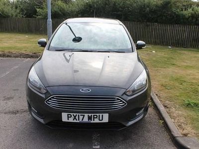 Used Ford Focus Zetec 125 HP (91 kW) 2017 Grey Hatchback
