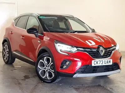 Used Renault Captur Techno 142 HP (104 kW) 2023 Red SUV