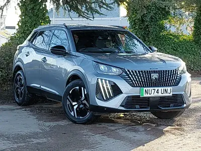 Używany Peugeot e-2008 Allure 100 kW (136 KM) 2024 Szary SUV