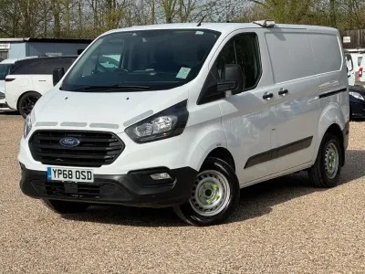 Usado Ford Transit Custom 105 CV (77 kW) 2018 Blanco Van