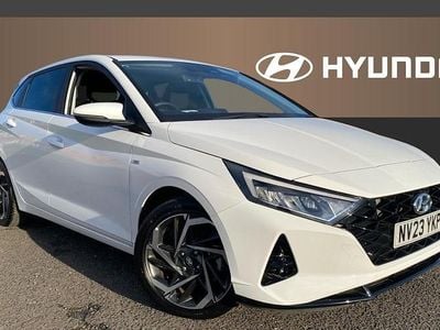 Used Hyundai i20 Premium 101 HP (74 kW) 2023 White Hatchback