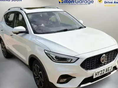 Używany MG ZS Exclusive 111 KM (81 kW) 2022 Biały SUV