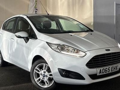 White Used 2015 Ford Fiesta Zetec Hatchback | £5,495 (Good price)