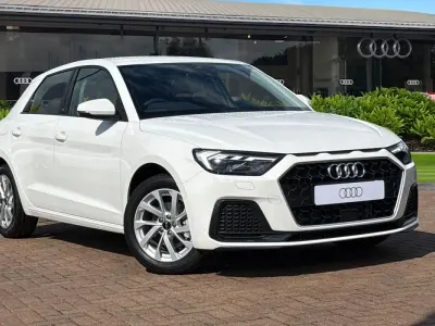 Nouă Audi A1 Sportback Sport 110 CP (80 kW) 2026 Alb Hatchback