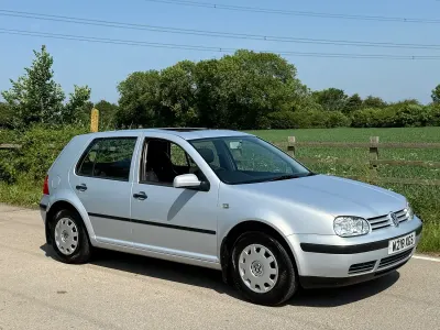 Used VW Golf IV S 2000 Silver Hatchback