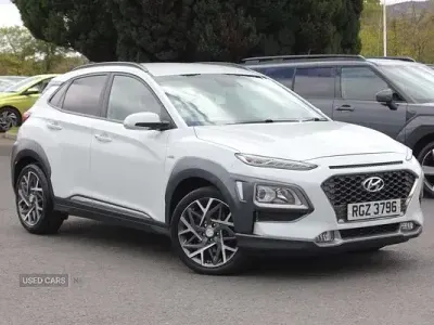 Second-hand Hyundai Kona Premium 141 CP (103 kW) 2020 Alb SUV