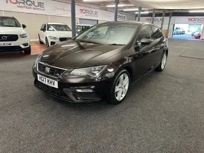 Used Seat Leon FR 184 HP (135 kW) 2017 Mauve/purple Hatchback