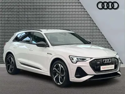 Usado Audi e-tron Black Edition 300 kW (408 HP) 2023 Branco SUV