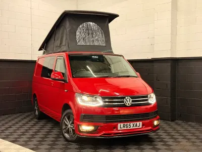 Begagnad VW Transporter Highline 140 HK (102 kW) 2015 Röd Van