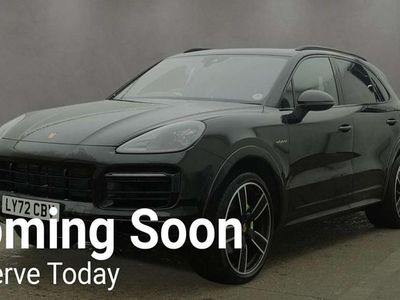 Black Used 2022 Porsche Cayenne Platinum Edition SUV | £67,990 (Fair price)