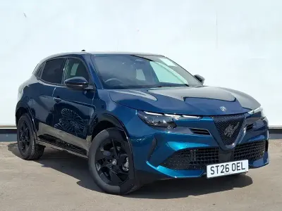 New Alfa Romeo GT Junior 136 HP (100 kW) 2026 Metallic  navigli blue Hatchback