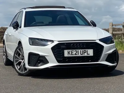 Used Audi A4 Advanced 190 HP (139 kW) 2021 Glacier white Estate