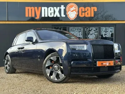 Usado Rolls Royce Phantom 571 HP (419 kW) 2025 Azul Sedan