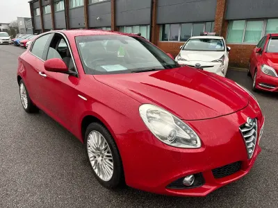 Used Alfa Romeo Giulietta 2025 Red Hatchback