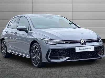 Nuevo VW Golf VIII R-line 150 CV (110 kW) 2026 Gris Utilitario
